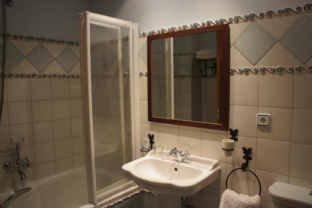 La Hosteria De Castroviejo Duruelo de la Sierra Esterno foto